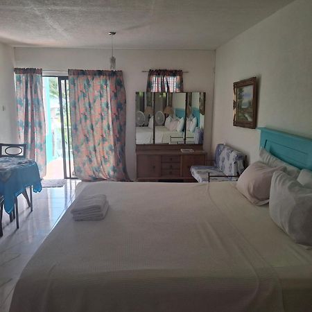 Ocean View Apartments Бриджтаун Экстерьер фото