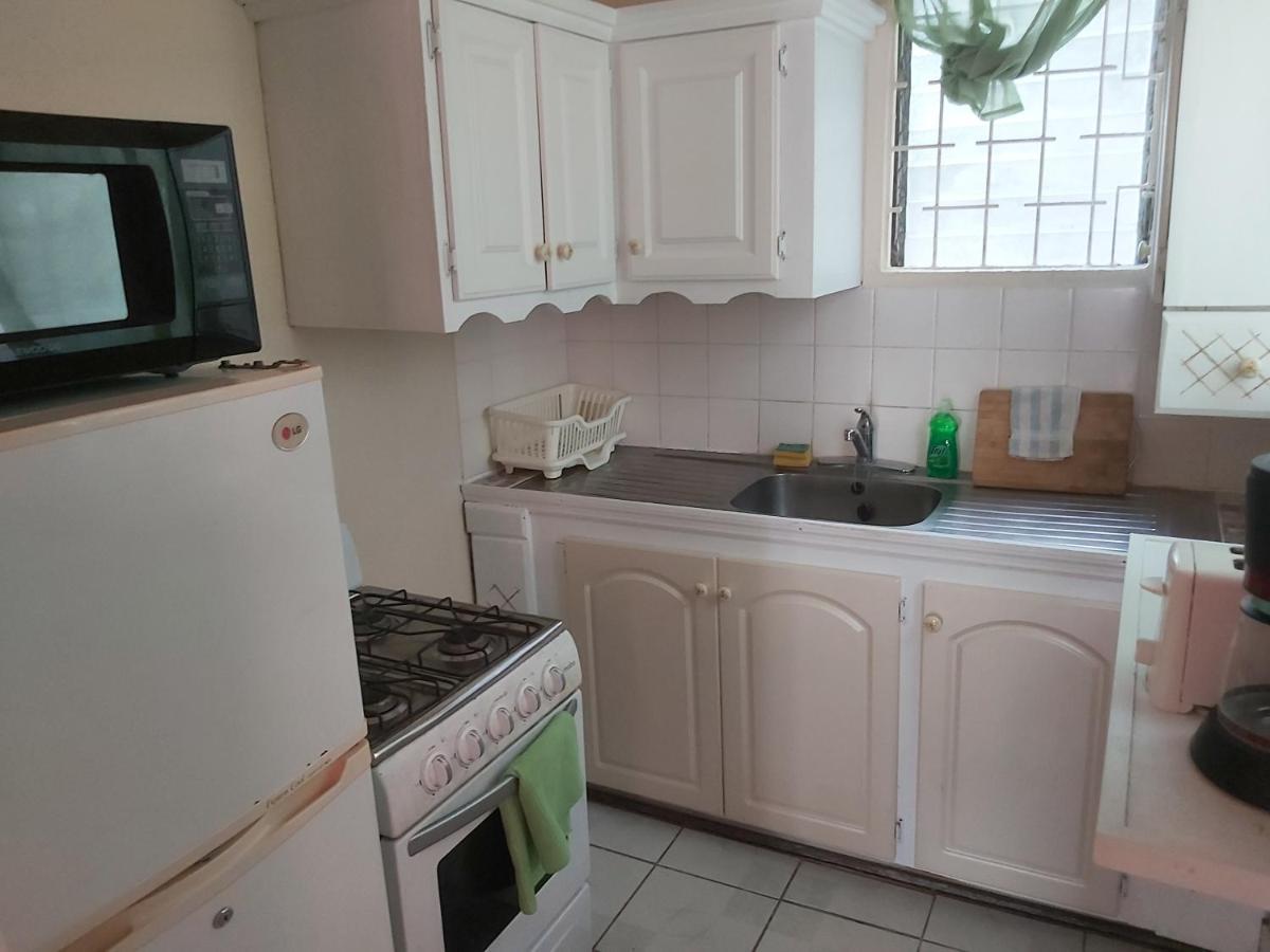 Ocean View Apartments Бриджтаун Экстерьер фото