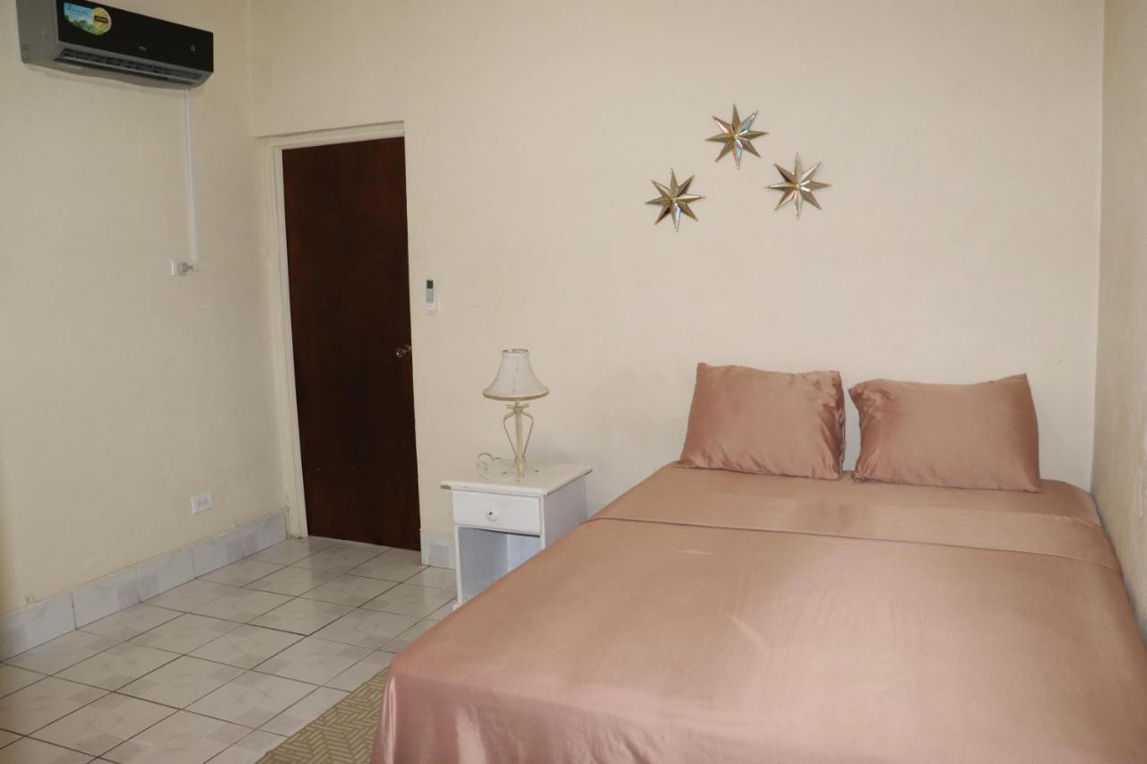 Ocean View Apartments Бриджтаун Экстерьер фото