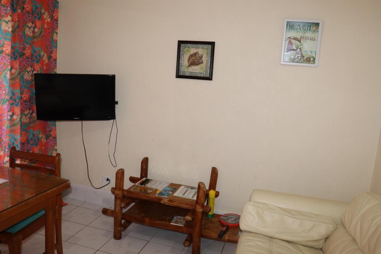 Ocean View Apartments Бриджтаун Экстерьер фото