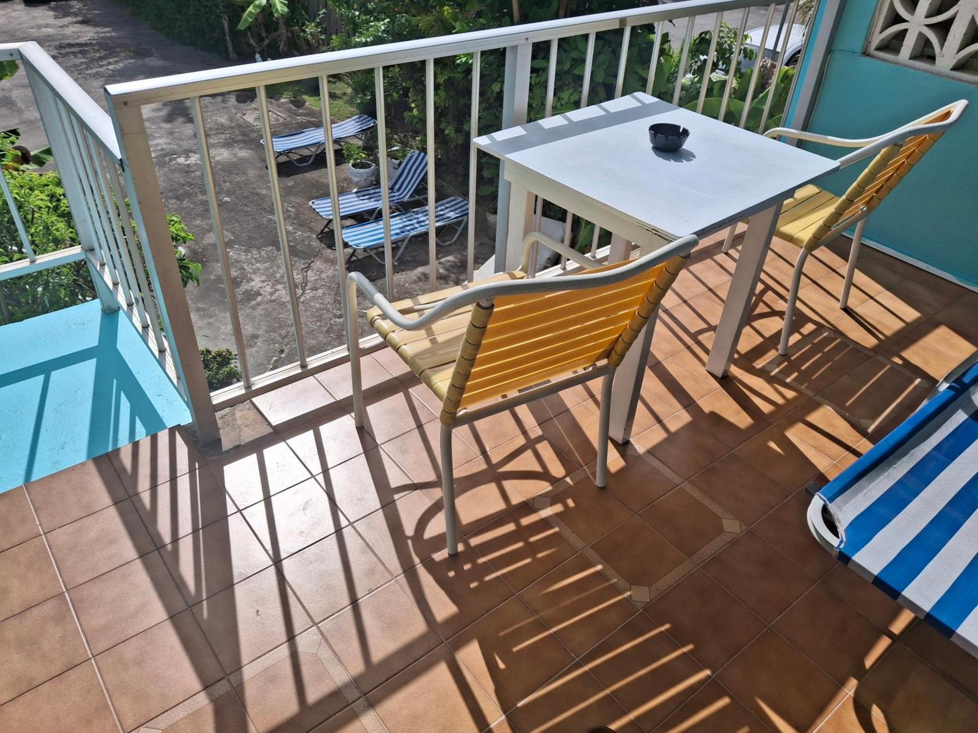 Ocean View Apartments Бриджтаун Экстерьер фото