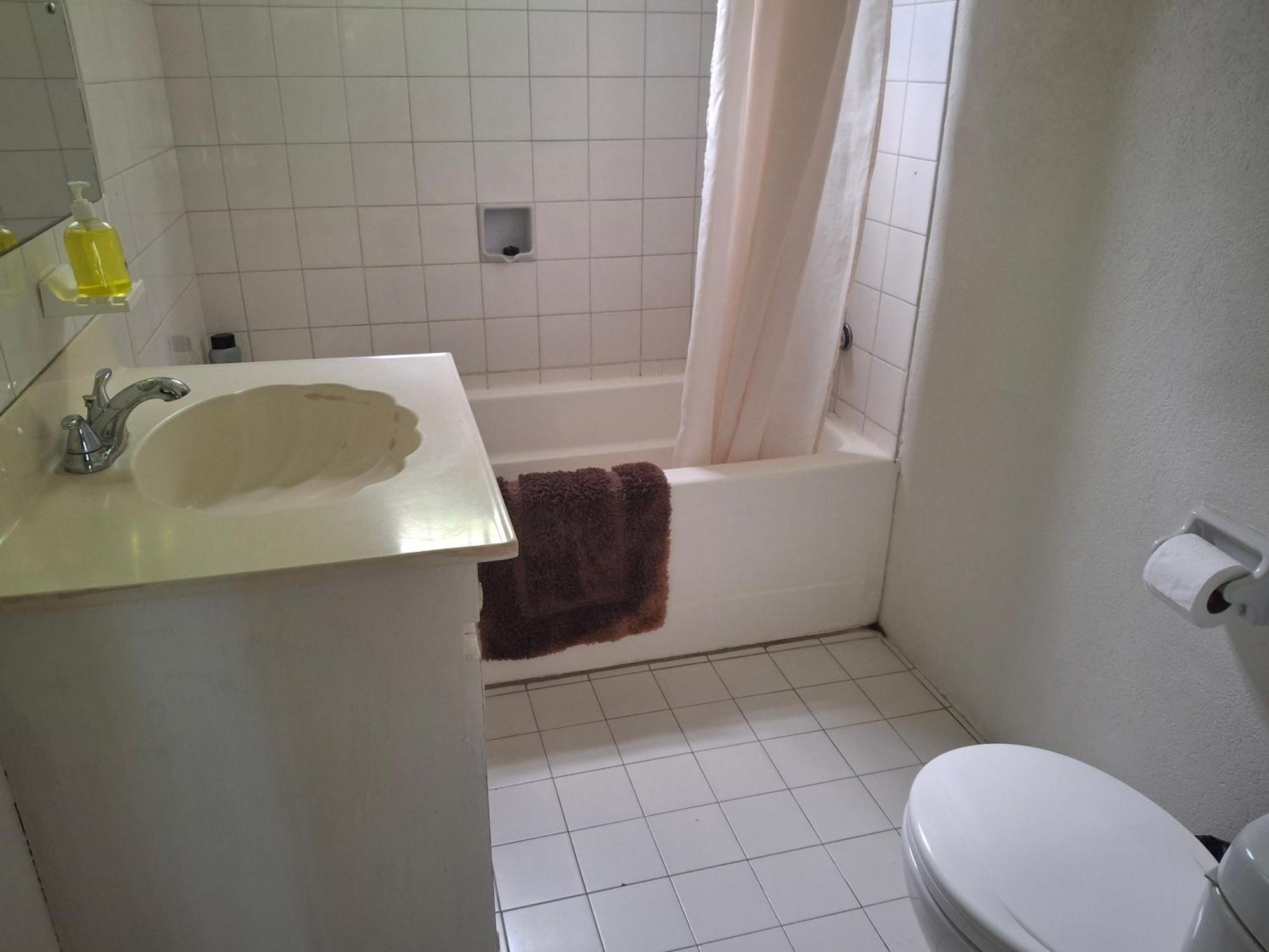 Ocean View Apartments Бриджтаун Экстерьер фото